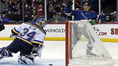 Varlamov perfect in 5-0 shellacking of Avalanche