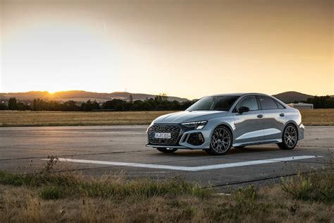 Audi RS3 performance edition unveiled - Geeky Gadgets