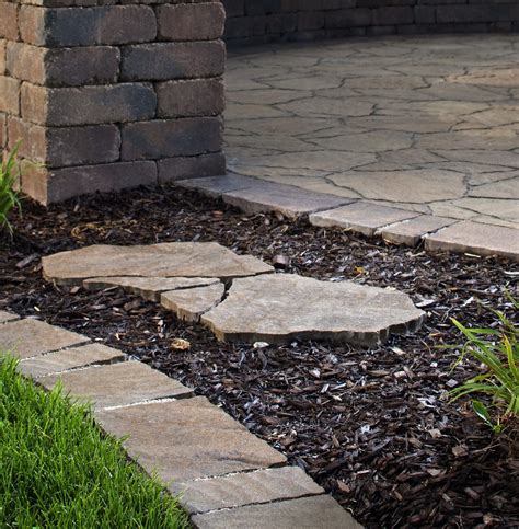 Landscape Edging: 7 Ideas + Tips | Install-It-Direct