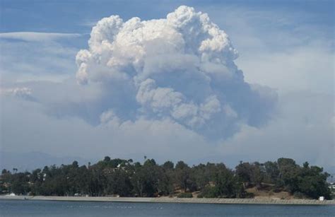 Pyrocumulus Clouds | Strange weather, Clouds, Phenomena