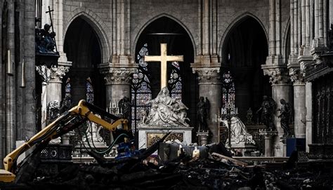 Notre-Dame de Paris : feu vert pour la rénovation polémique de la ...