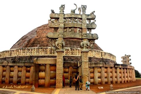 Photo-engraving Sanchi - Tripoto