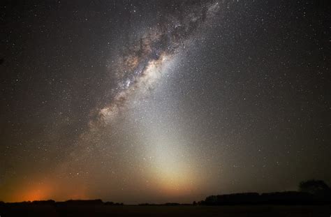 What is the Zodiacal Light and How to See it // StarLust