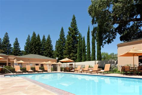 Hotels with Business center near Sacramento Airport | Courtyard Sacramento