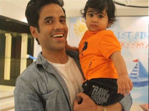 Tusshar Kapoor Age, Height, Girlfriend, Wife, Family, Biography & More ...