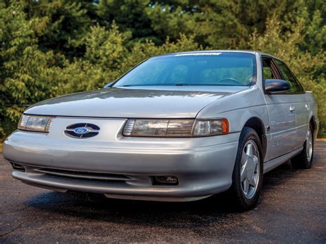 1995 Ford Taurus SHO | Auburn Fall 2018 | RM Sotheby's