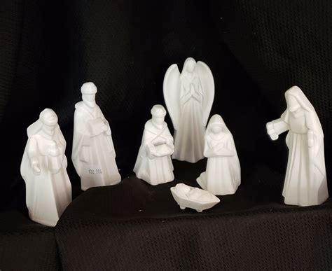 White Ceramic Nativity Set – Excelsior Springs Hospital