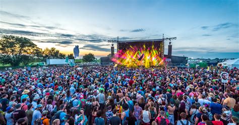 Summer Camp Music Festival Details Initial 2023 Lineup: Willie Nelson, Vulfpeck, Goose, More