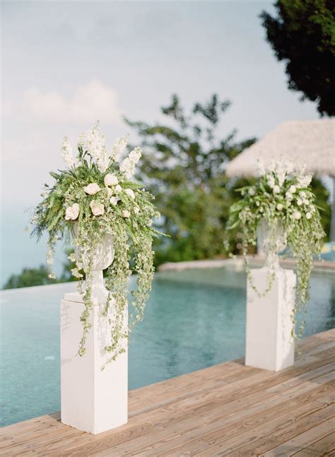 Flower stand | Wedding alter flowers, Altar flowers wedding, Wedding ...