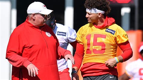 Patrick Mahomes Wants His Play Calling to Be on ‘Andy Reid’s Level’ [WATCH] | Heavy.com