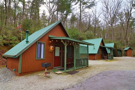 15 Coolest Cabins in Helen, Georgia for 2021 (with Photos) – Trips To Discover