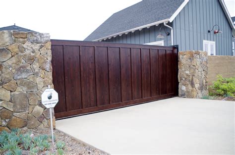 Solar Powered - Driveway Gate - Encinitas, CA | Driveway gate, Wood ...