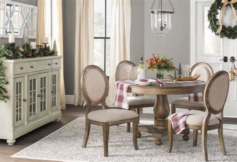 Area Rugs | Round dining room table, Dining room wainscoting, Round ...