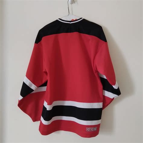 New Jersey Devils hockey jersey Mens size S... - Depop