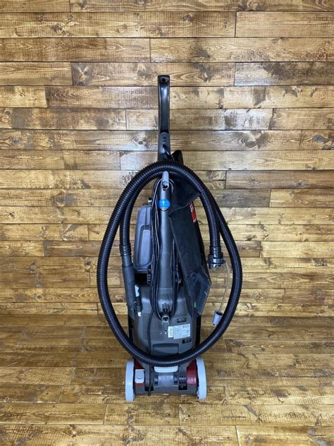 Hoover Power Scrub Deluxe Carpet Cleaner Machine Upright Shampooer Red FH50150 EUC for Sale in ...