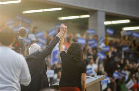 Michigan Congresswoman Rashida Tlaib endorses Bernie Sanders for presidency - mlive.com