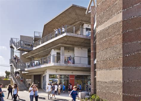 Gallery of Crossroads School for Arts and Sciences / Frederick Fisher ...