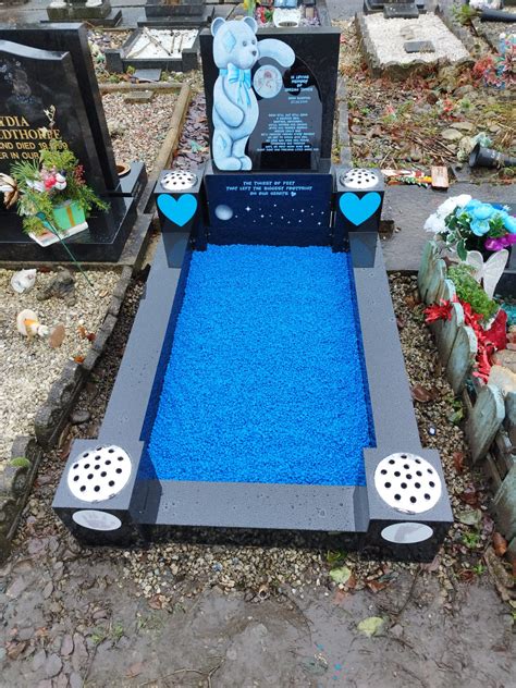 Baby Blue Remembrance Garden Tatty Teddy, Double Plinth – Agecroft Memorials