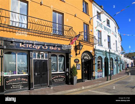 Irish rural pubs hi-res stock photography and images - Alamy