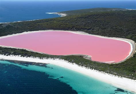 Lake Hillier – Striking Natural Marvel