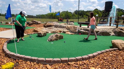 Fun Zone opens new mini golf course outside Jackson