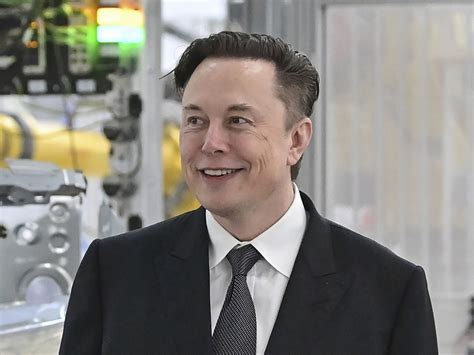 Elon Musk tells employees to return to the office 40 hours a week — or ...