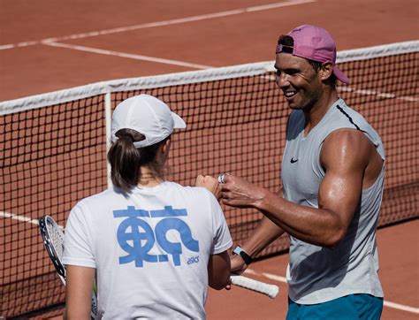 Rafael Nadal and Iga Swiatek train on the Roland Garros courts!