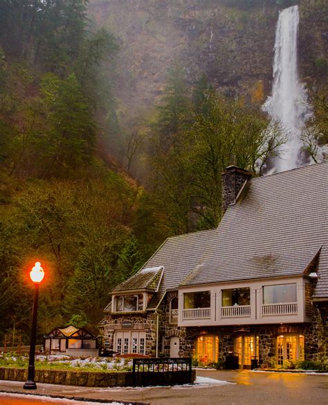 Falls lodge | Multnomah Falls lodge | dreamsindigital87 | Flickr