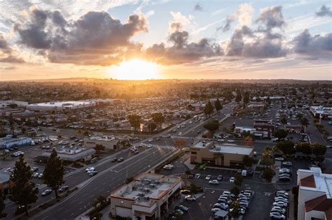 San Diego OKs plan to revamp car-dependent Mira Mesa neighborhood - Los ...