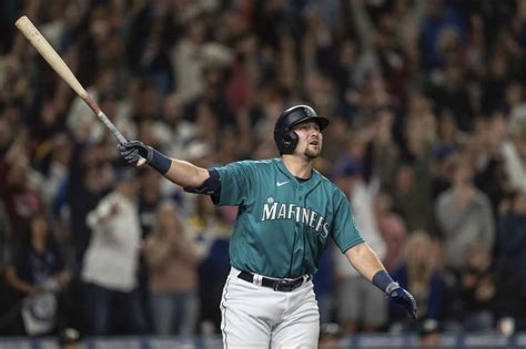 Seattle Mariners’ 21-year playoff drought ends with Cal Raleigh’s walk ...