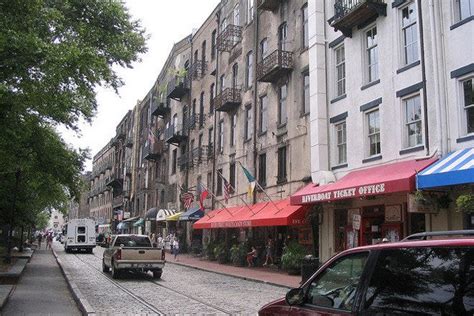 River Street is one of the best places to shop in Savannah