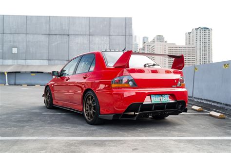 This loaded Mitsubishi Lancer Evo 9 is for sale for P4.5-M