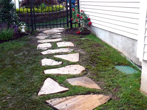 Building a Stone Walkway | how-tos | DIY