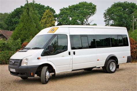 Transit 17 Seat Minibus F7334 | Red Kite Vehicle Consultants