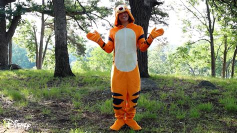 Deluxe Disney Tigger Costume for Adults