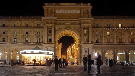 PIAZZA DELLA REPUBBLICA - A Wonderful Square in Florence