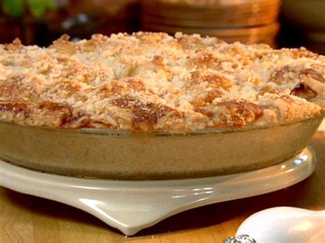 Crunch Top Apple Pie recipe from Paula Deen via Food Network Just Desserts, Delicious Desserts ...