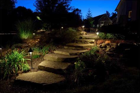 How to Use Landscape Lighting Techniques