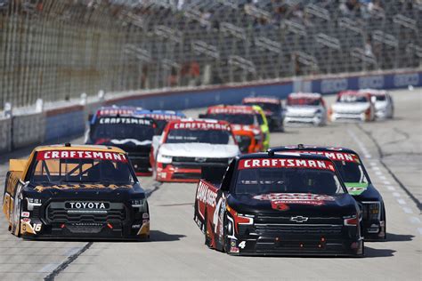 NASCAR Ford Trucks Struggle In Qualifying At Kansas May 2023