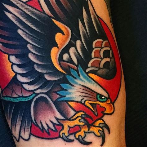 Best 25+ Traditional eagle tattoo ideas on Pinterest | Traditional tattoo eagle flash ...