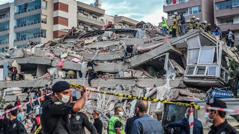 14 Dead, Buildings Collapse as Major Quake Hits Turkey, Greece