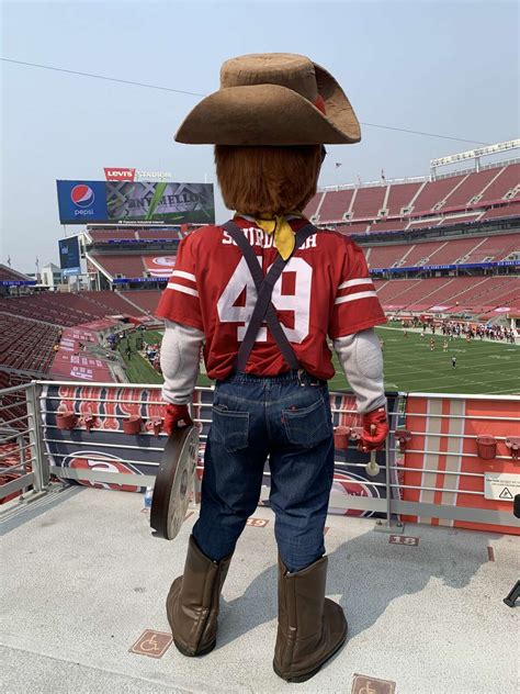 49ers mascot Sourdough Sam tells all about performing at Levi's Stadium ...