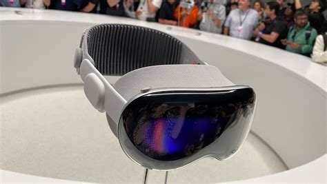 Apple Shows Off $3,499 Vision Pro XR Headset at WWDC