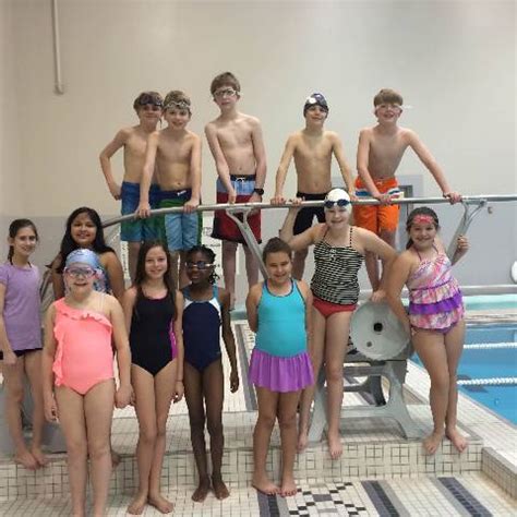 Third & Fourth Grade Swimming Class