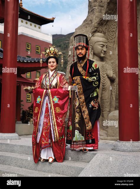 Traditional costume hong kong hi-res stock photography and images - Alamy