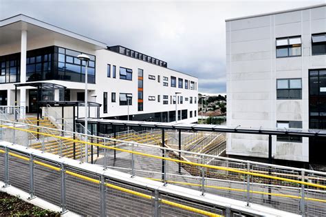 Hanson Academy, Bradford - Covered Walkway - Design and Build