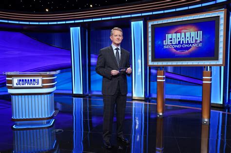 ‘Jeopardy’ Season 40 Premiere Recap: Ken Jennings Hosts Amid Strikes ...