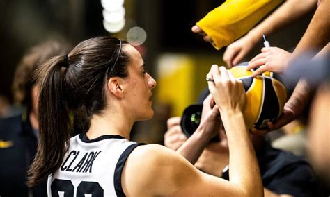 Caitlin Clark gifted the shoes off her feet to a young Hawkeyes fan