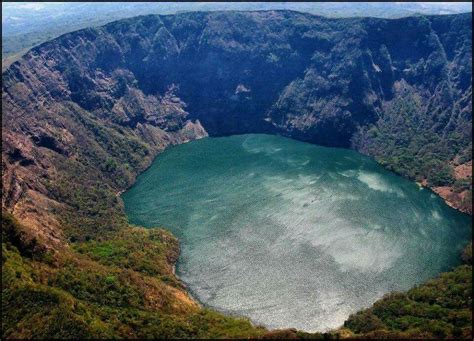 Volcán cosigüina,y su imponente laguna en el cráter,en el Viejo,Chinandega | Natural landmarks ...