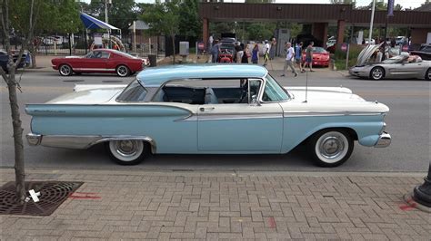 1959 Ford Fairlane 500 Club Victoria - Lombard Car Show - YouTube